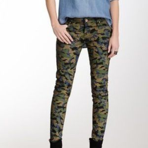 Velvet Heart Camo Print Skinny Jeans